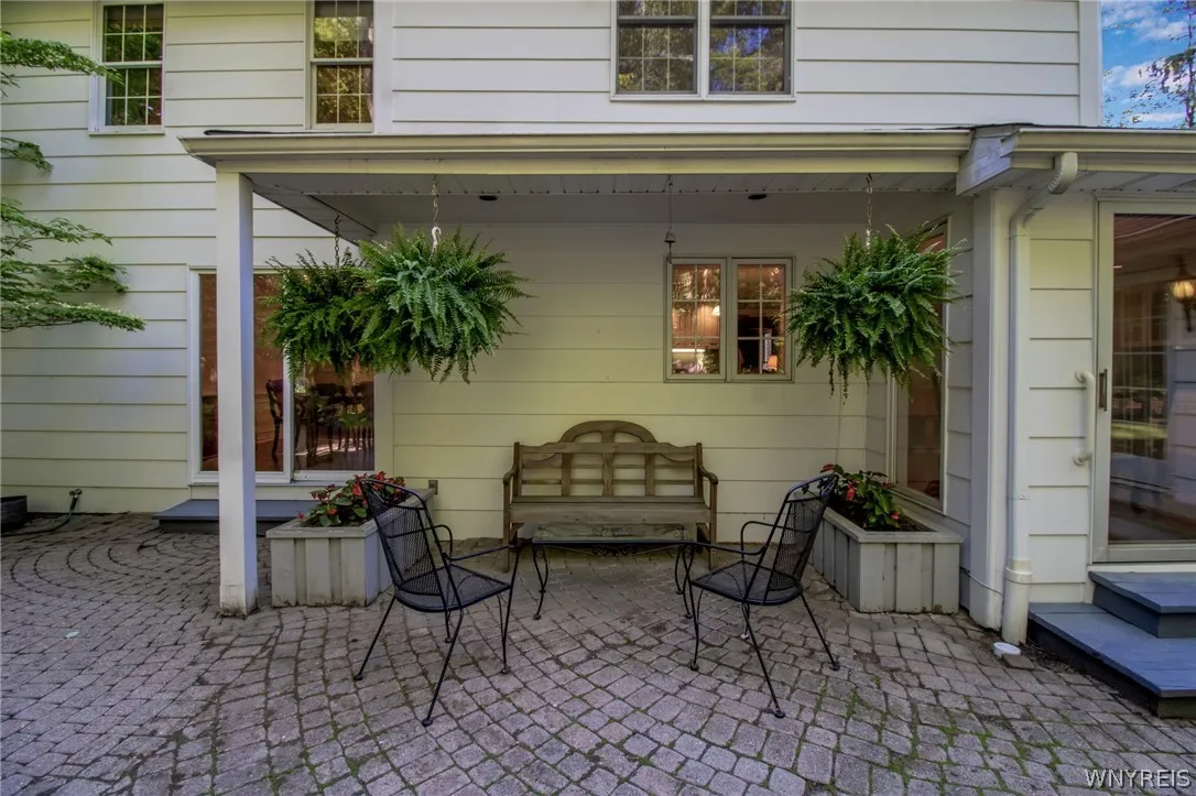 6 Concord Drive, Orchard Park, New York 14127, Orchard Park, New York 14127, 4 Bedrooms Bedrooms, 12 Rooms Rooms,2 BathroomsBathrooms,Residential,Closed,6 Concord Drive, Orchard Park, New York 14127,0,B1540401