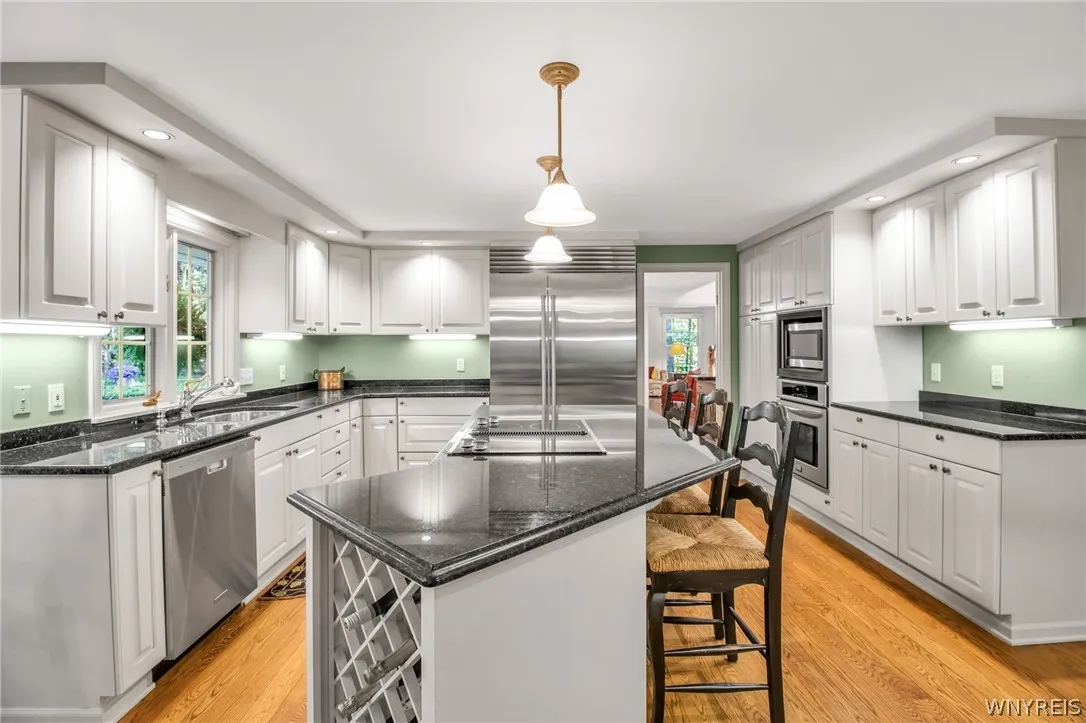 6 Concord Drive, Orchard Park, New York 14127, Orchard Park, New York 14127, 4 Bedrooms Bedrooms, 12 Rooms Rooms,2 BathroomsBathrooms,Residential,Closed,6 Concord Drive, Orchard Park, New York 14127,0,B1540401