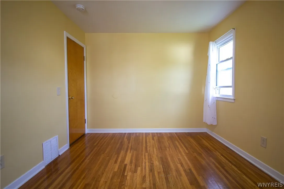 526 Capen Boulevard, Amherst, New York 14226, Amherst, New York 14226, 3 Bedrooms Bedrooms, 6 Rooms Rooms,1 BathroomBathrooms,Residential,Closed,526 Capen Boulevard, Amherst, New York 14226,0,B1541085