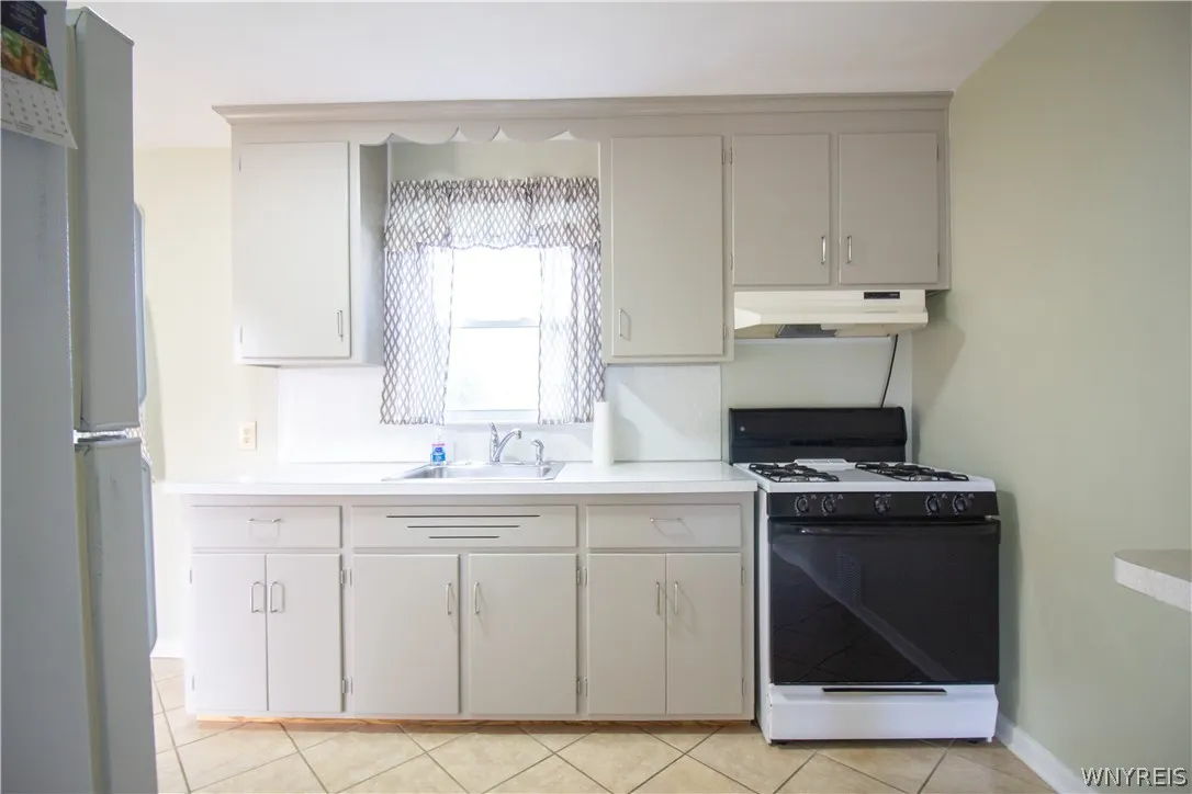 526 Capen Boulevard, Amherst, New York 14226, Amherst, New York 14226, 3 Bedrooms Bedrooms, 6 Rooms Rooms,1 BathroomBathrooms,Residential,Closed,526 Capen Boulevard, Amherst, New York 14226,0,B1541085