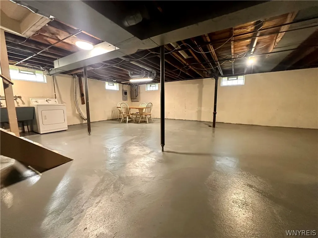 526 Capen Boulevard, Amherst, New York 14226, Amherst, New York 14226, 3 Bedrooms Bedrooms, 6 Rooms Rooms,1 BathroomBathrooms,Residential,Closed,526 Capen Boulevard, Amherst, New York 14226,0,B1541085