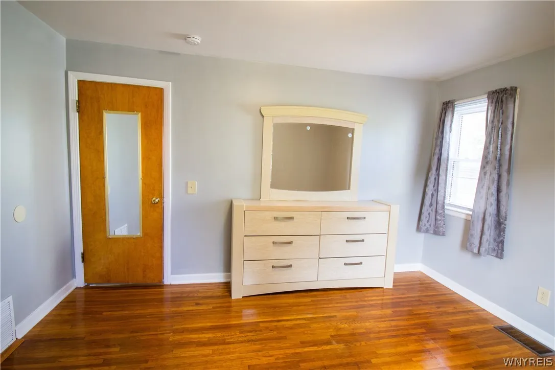 526 Capen Boulevard, Amherst, New York 14226, Amherst, New York 14226, 3 Bedrooms Bedrooms, 6 Rooms Rooms,1 BathroomBathrooms,Residential,Closed,526 Capen Boulevard, Amherst, New York 14226,0,B1541085