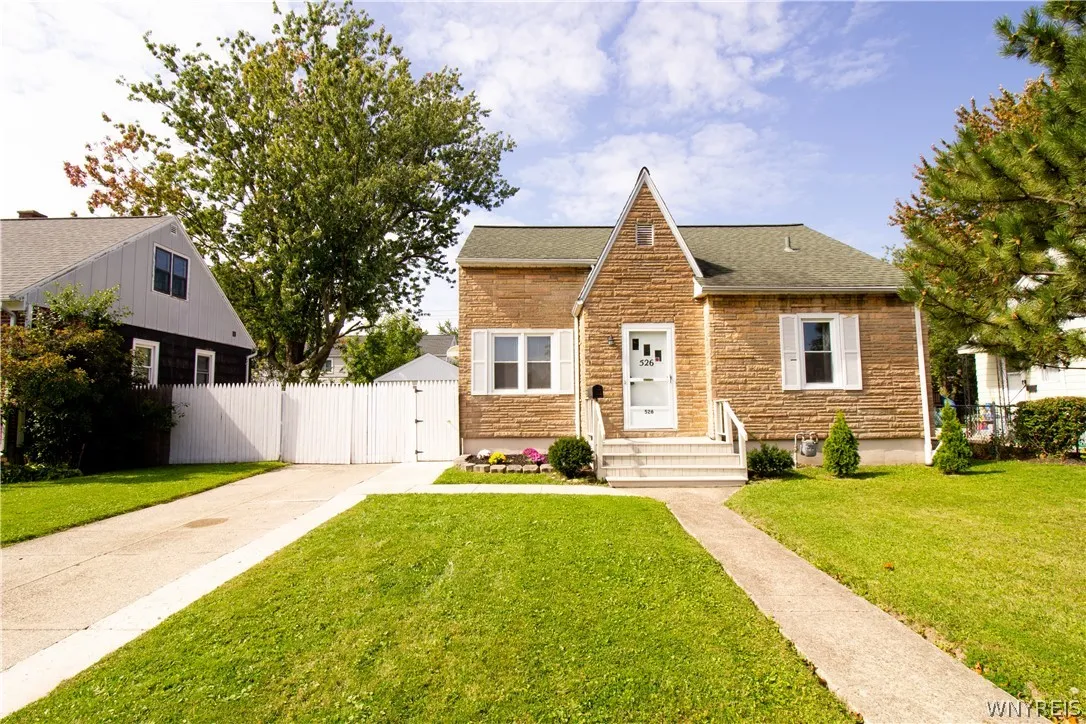 526 Capen Boulevard, Amherst, New York 14226, Amherst, New York 14226, 3 Bedrooms Bedrooms, 6 Rooms Rooms,1 BathroomBathrooms,Residential,Closed,526 Capen Boulevard, Amherst, New York 14226,0,B1541085