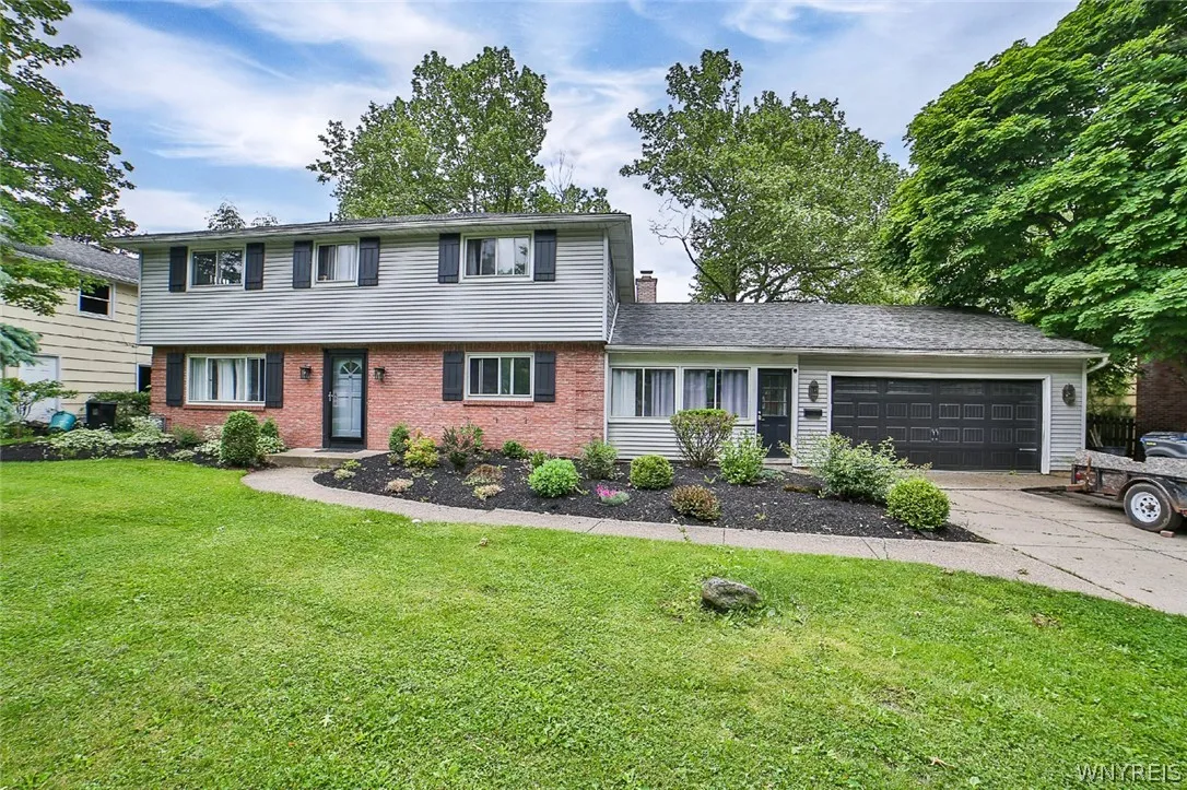 60 Wiltshire Road, Amherst, New York 14221, Amherst, New York 14221, 5 Bedrooms Bedrooms, 9 Rooms Rooms,3 BathroomsBathrooms,Residential,Closed,60 Wiltshire Road, Amherst, New York 14221,0,B1540145