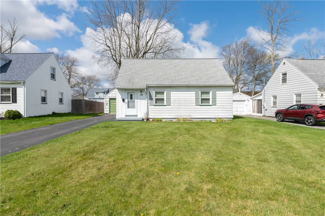 35 Alden Road, Greece, New York 14626, Greece, New York 14626, 3 Bedrooms Bedrooms, 6 Rooms Rooms,1 BathroomBathrooms,Residential,Closed,35 Alden Road, Greece, New York 14626,0,R1541279
