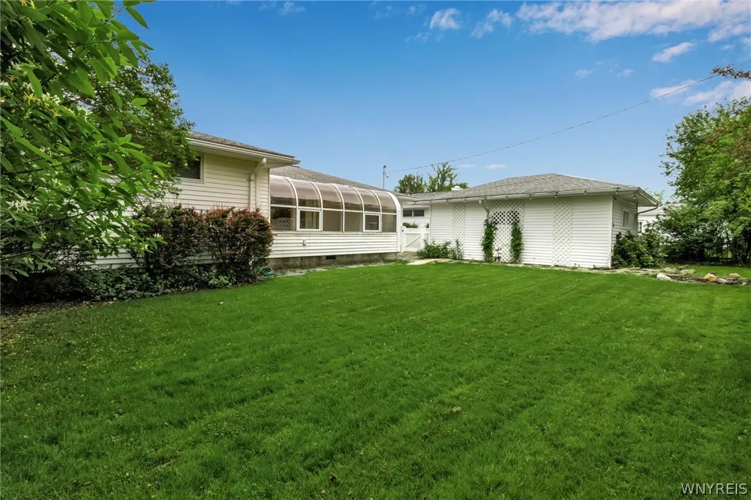 555 Lynbrook Avenue, Tonawanda-town, New York 1415, Tonawanda, New York 14150, 3 Bedrooms Bedrooms, 7 Rooms Rooms,2 BathroomsBathrooms,Residential,Closed,555 Lynbrook Avenue, Tonawanda-town, New York 1415,0,B1541612