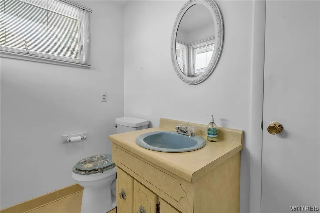 555 Lynbrook Avenue, Tonawanda-town, New York 1415, Tonawanda, New York 14150, 3 Bedrooms Bedrooms, 7 Rooms Rooms,2 BathroomsBathrooms,Residential,Closed,555 Lynbrook Avenue, Tonawanda-town, New York 1415,0,B1541612