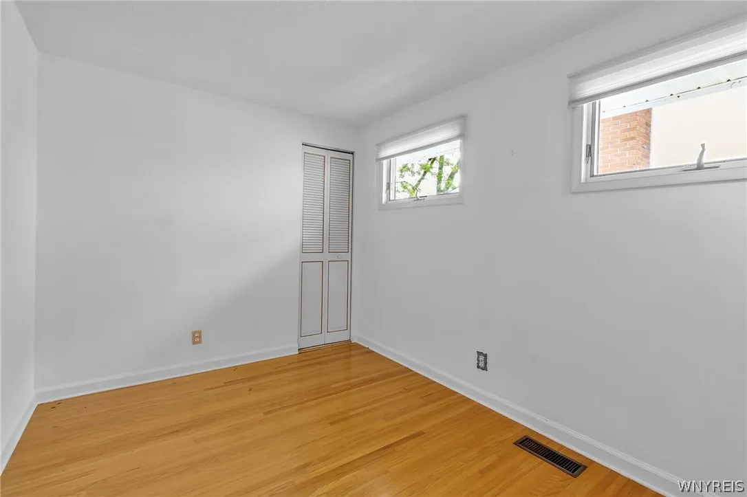 555 Lynbrook Avenue, Tonawanda-town, New York 1415, Tonawanda, New York 14150, 3 Bedrooms Bedrooms, 7 Rooms Rooms,2 BathroomsBathrooms,Residential,Closed,555 Lynbrook Avenue, Tonawanda-town, New York 1415,0,B1541612