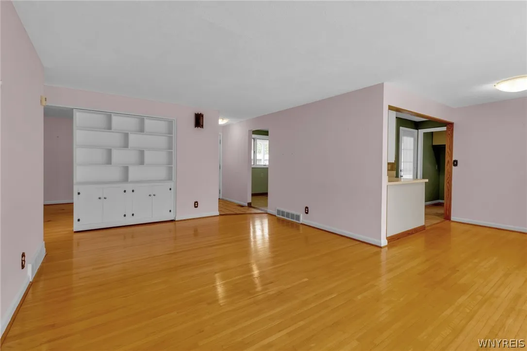 555 Lynbrook Avenue, Tonawanda-town, New York 1415, Tonawanda, New York 14150, 3 Bedrooms Bedrooms, 7 Rooms Rooms,2 BathroomsBathrooms,Residential,Closed,555 Lynbrook Avenue, Tonawanda-town, New York 1415,0,B1541612