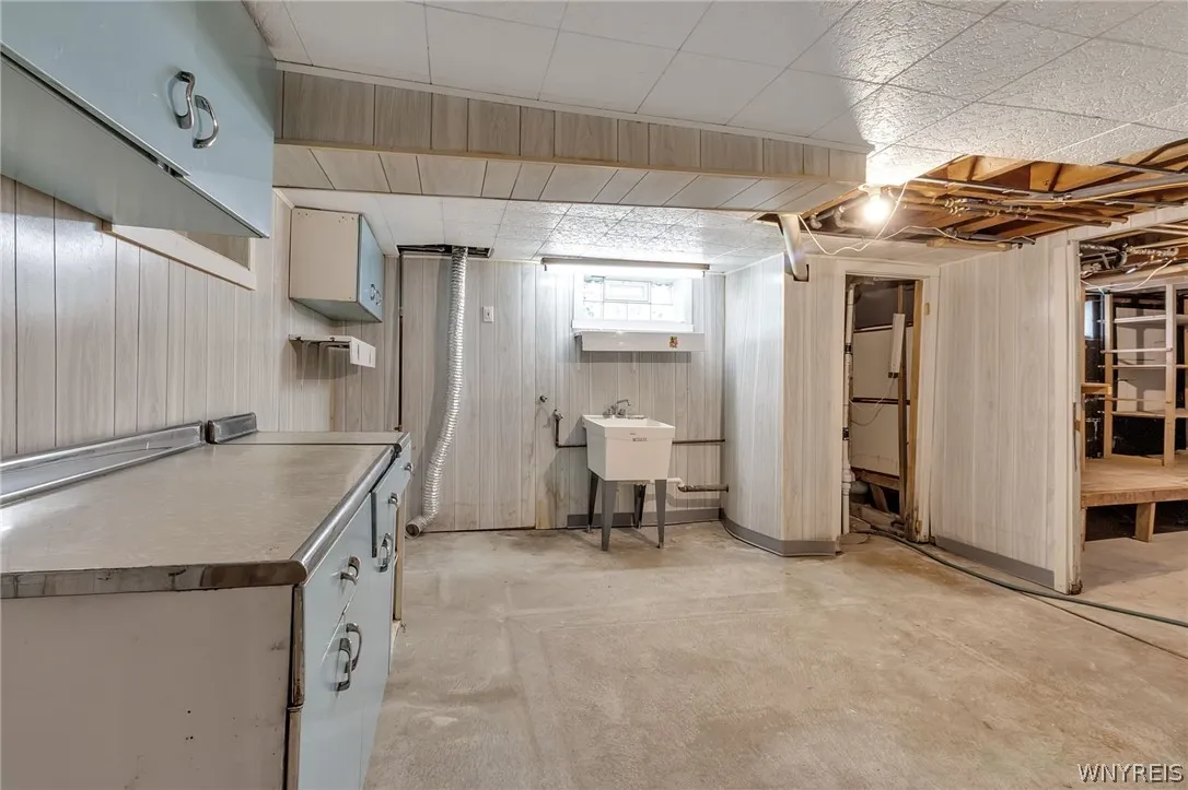 555 Lynbrook Avenue, Tonawanda-town, New York 1415, Tonawanda, New York 14150, 3 Bedrooms Bedrooms, 7 Rooms Rooms,2 BathroomsBathrooms,Residential,Closed,555 Lynbrook Avenue, Tonawanda-town, New York 1415,0,B1541612