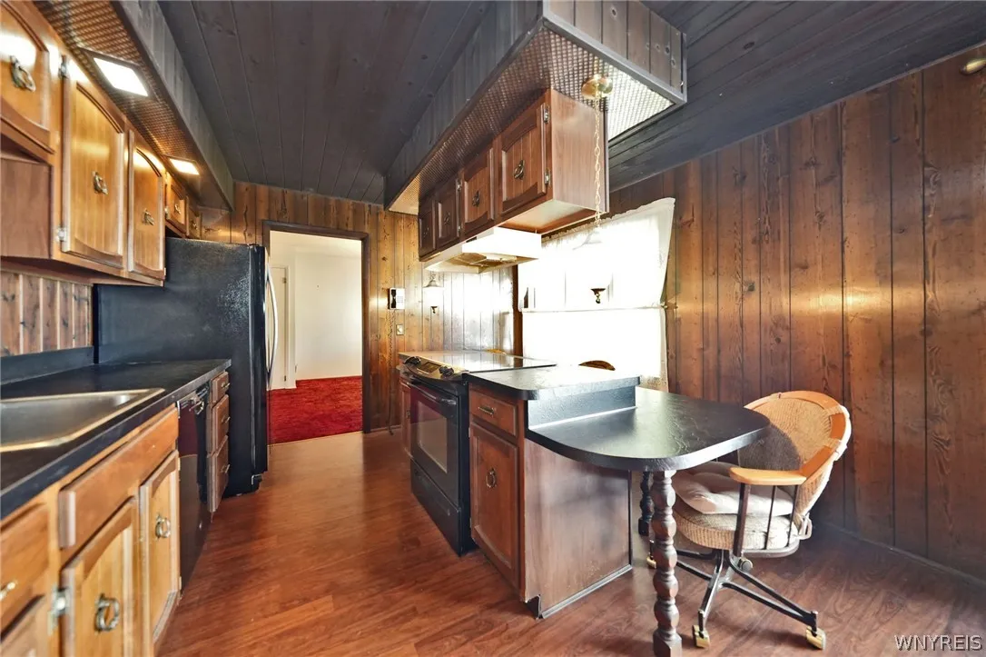 4985 Clearview Drive, Clarence, New York 14221, Clarence, New York 14221, 3 Bedrooms Bedrooms, 7 Rooms Rooms,1 BathroomBathrooms,Residential,Closed,4985 Clearview Drive, Clarence, New York 14221,0,B1541510
