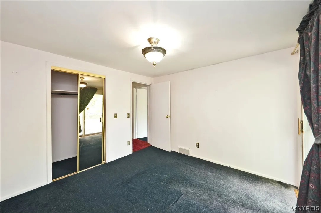 4985 Clearview Drive, Clarence, New York 14221, Clarence, New York 14221, 3 Bedrooms Bedrooms, 7 Rooms Rooms,1 BathroomBathrooms,Residential,Closed,4985 Clearview Drive, Clarence, New York 14221,0,B1541510