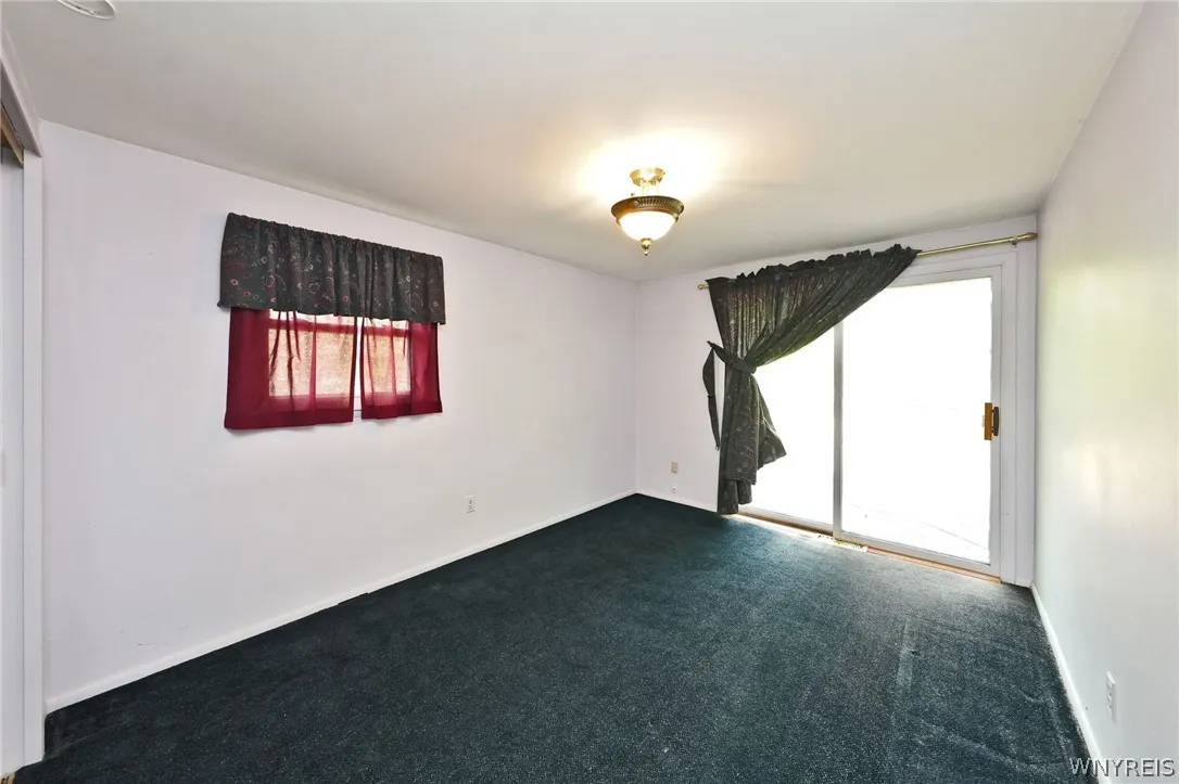 4985 Clearview Drive, Clarence, New York 14221, Clarence, New York 14221, 3 Bedrooms Bedrooms, 7 Rooms Rooms,1 BathroomBathrooms,Residential,Closed,4985 Clearview Drive, Clarence, New York 14221,0,B1541510