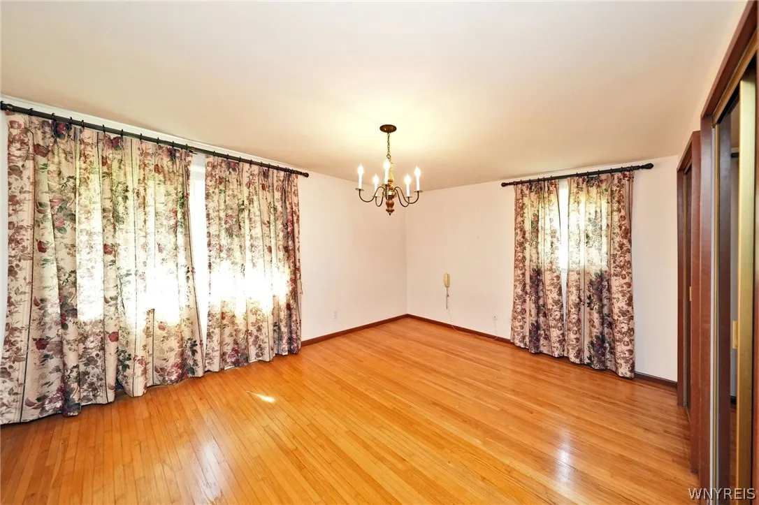4985 Clearview Drive, Clarence, New York 14221, Clarence, New York 14221, 3 Bedrooms Bedrooms, 7 Rooms Rooms,1 BathroomBathrooms,Residential,Closed,4985 Clearview Drive, Clarence, New York 14221,0,B1541510