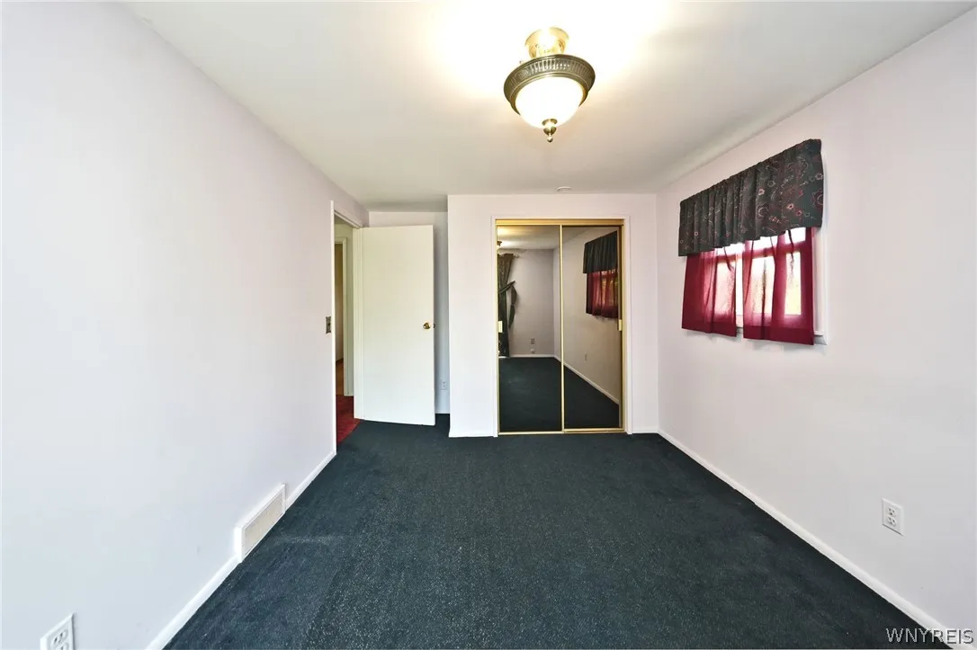 4985 Clearview Drive, Clarence, New York 14221, Clarence, New York 14221, 3 Bedrooms Bedrooms, 7 Rooms Rooms,1 BathroomBathrooms,Residential,Closed,4985 Clearview Drive, Clarence, New York 14221,0,B1541510