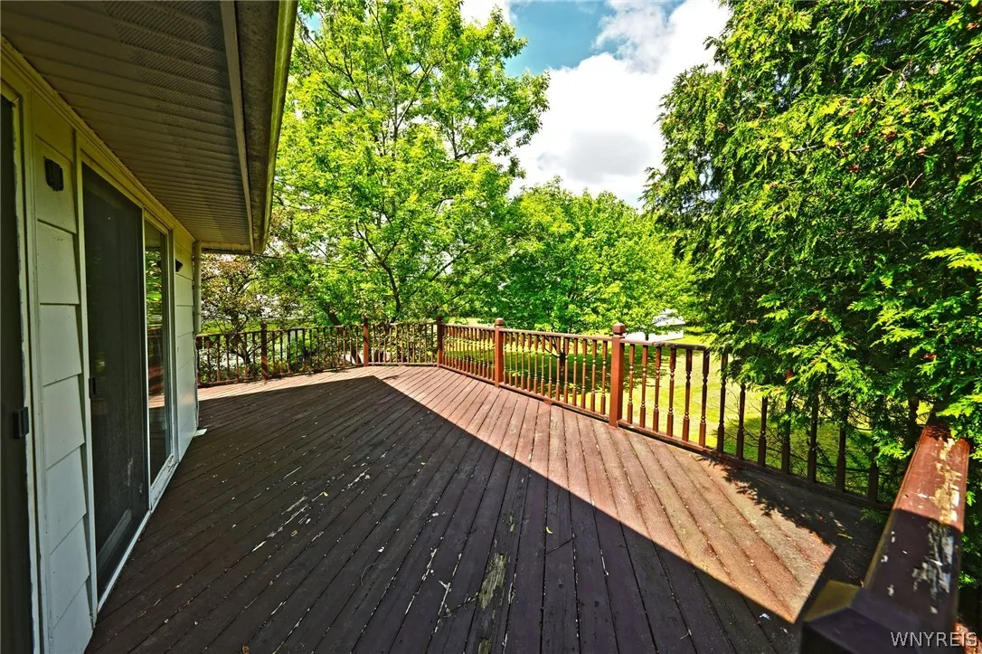4985 Clearview Drive, Clarence, New York 14221, Clarence, New York 14221, 3 Bedrooms Bedrooms, 7 Rooms Rooms,1 BathroomBathrooms,Residential,Closed,4985 Clearview Drive, Clarence, New York 14221,0,B1541510