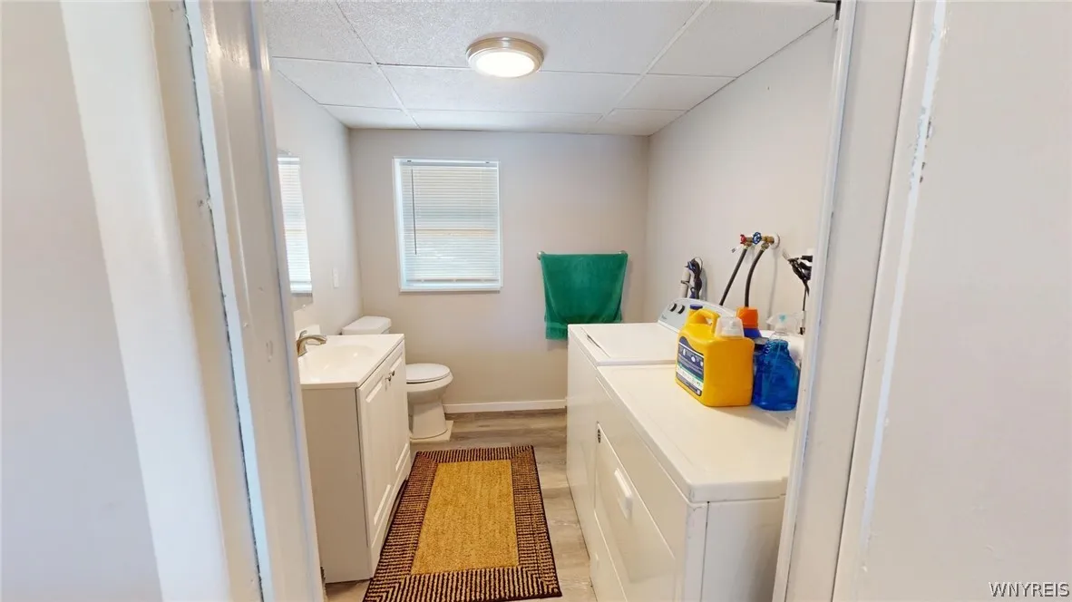 112 Leydecker Road, West Seneca, New York 14224, West Seneca, New York 14224, 4 Bedrooms Bedrooms, 9 Rooms Rooms,2 BathroomsBathrooms,Residential,Closed,112 Leydecker Road, West Seneca, New York 14224,0,B1542058