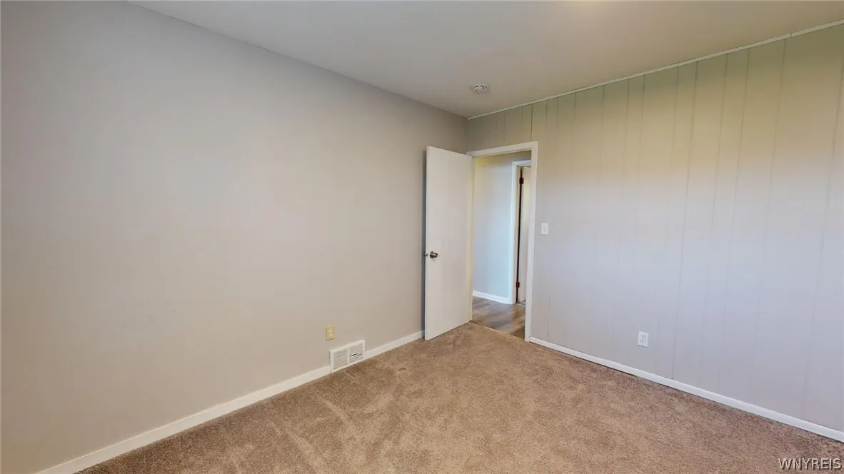 112 Leydecker Road, West Seneca, New York 14224, West Seneca, New York 14224, 4 Bedrooms Bedrooms, 9 Rooms Rooms,2 BathroomsBathrooms,Residential,Closed,112 Leydecker Road, West Seneca, New York 14224,0,B1542058
