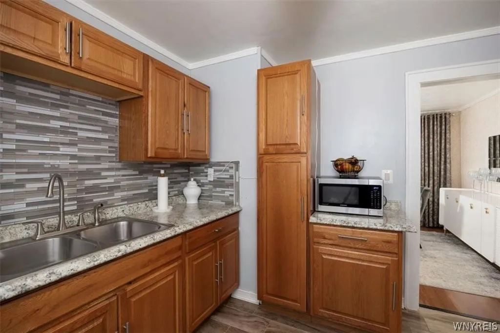 58 Albemarle Street, Buffalo, New York 14207, Buffalo, New York 14207, 4 Bedrooms Bedrooms, 8 Rooms Rooms,2 BathroomsBathrooms,Residential,Closed,58 Albemarle Street, Buffalo, New York 14207,0,B1542964