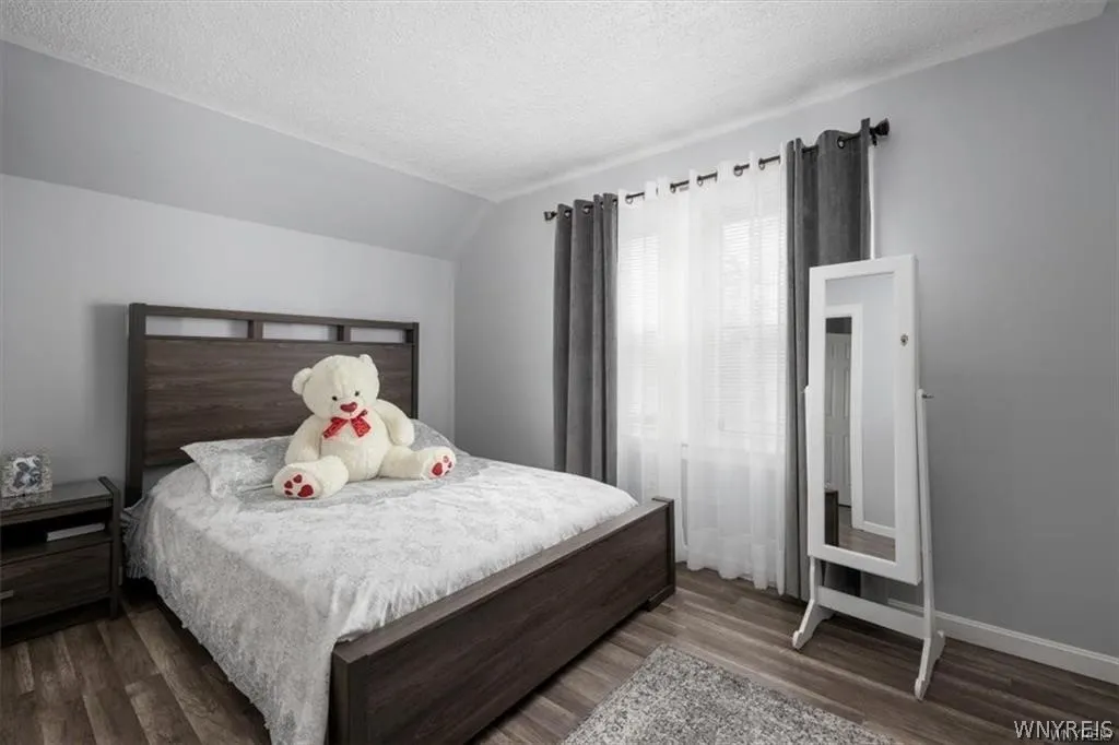 58 Albemarle Street, Buffalo, New York 14207, Buffalo, New York 14207, 4 Bedrooms Bedrooms, 8 Rooms Rooms,2 BathroomsBathrooms,Residential,Closed,58 Albemarle Street, Buffalo, New York 14207,0,B1542964