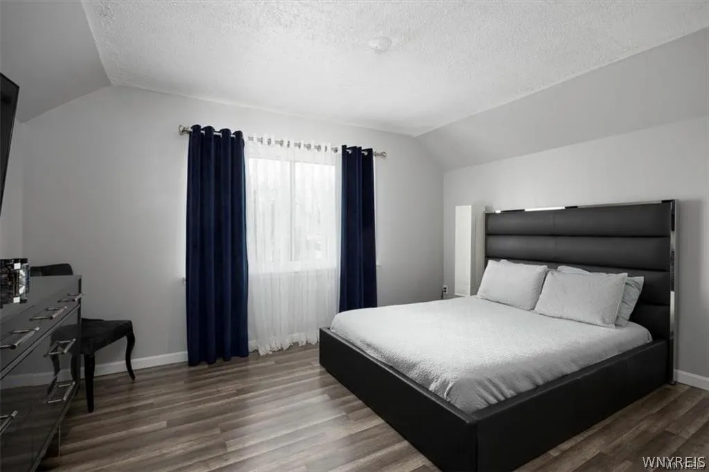 58 Albemarle Street, Buffalo, New York 14207, Buffalo, New York 14207, 4 Bedrooms Bedrooms, 8 Rooms Rooms,2 BathroomsBathrooms,Residential,Closed,58 Albemarle Street, Buffalo, New York 14207,0,B1542964