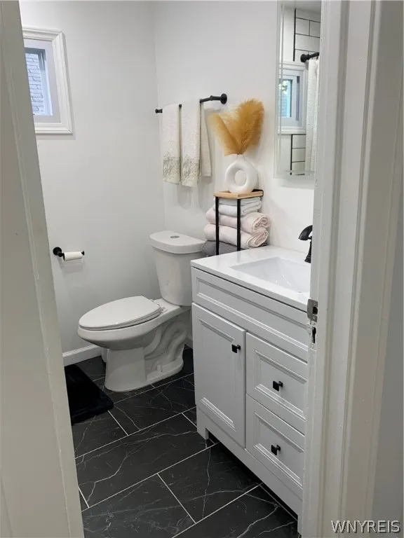 58 Albemarle Street, Buffalo, New York 14207, Buffalo, New York 14207, 4 Bedrooms Bedrooms, 8 Rooms Rooms,2 BathroomsBathrooms,Residential,Closed,58 Albemarle Street, Buffalo, New York 14207,0,B1542964