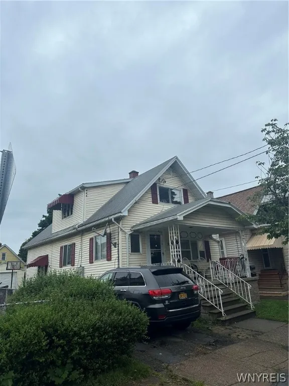 350 Barnard Street, Buffalo, New York 14206, Buffalo, New York 14206, 5 Bedrooms Bedrooms, ,2 BathroomsBathrooms,Residential,Closed,350 Barnard Street, Buffalo, New York 14206,0,B1542953