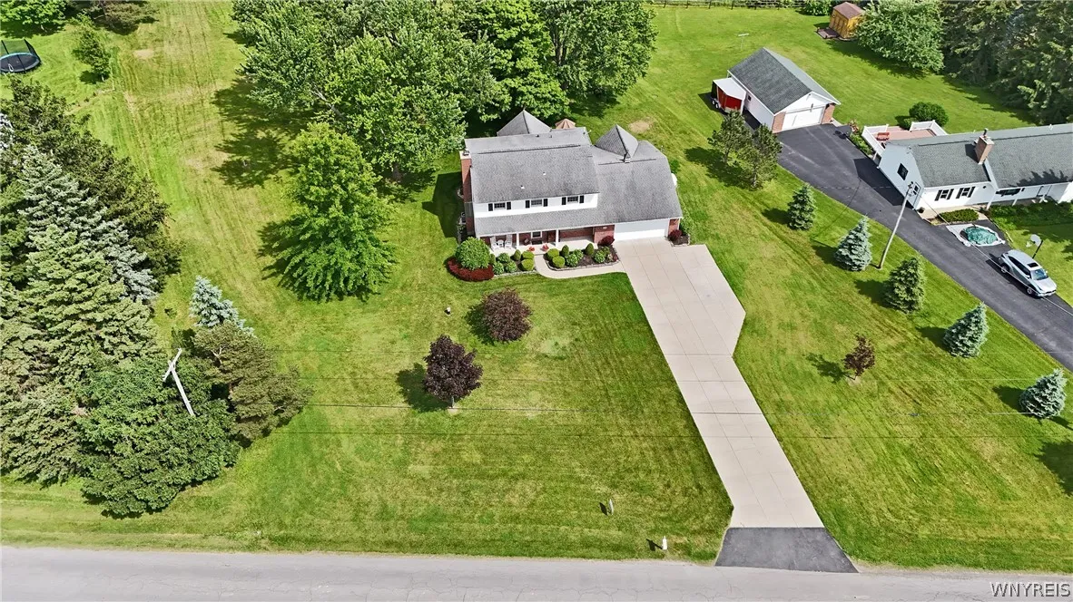 6215 Bunting Road, Orchard Park, New York 14127, Orchard Park, New York 14127, 4 Bedrooms Bedrooms, 13 Rooms Rooms,2 BathroomsBathrooms,Residential,Closed,6215 Bunting Road, Orchard Park, New York 14127,0,B1543253