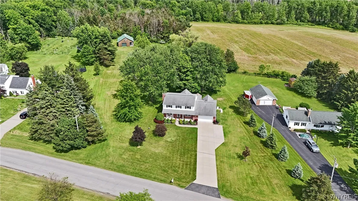 6215 Bunting Road, Orchard Park, New York 14127, Orchard Park, New York 14127, 4 Bedrooms Bedrooms, 13 Rooms Rooms,2 BathroomsBathrooms,Residential,Closed,6215 Bunting Road, Orchard Park, New York 14127,0,B1543253