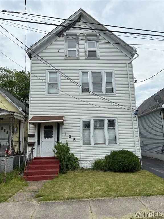 135 Tennessee Street, Buffalo, New York 14204, Buffalo, New York 14204, 3 Bedrooms Bedrooms, ,2 BathroomsBathrooms,Residential,Closed,135 Tennessee Street, Buffalo, New York 14204,0,B1543343