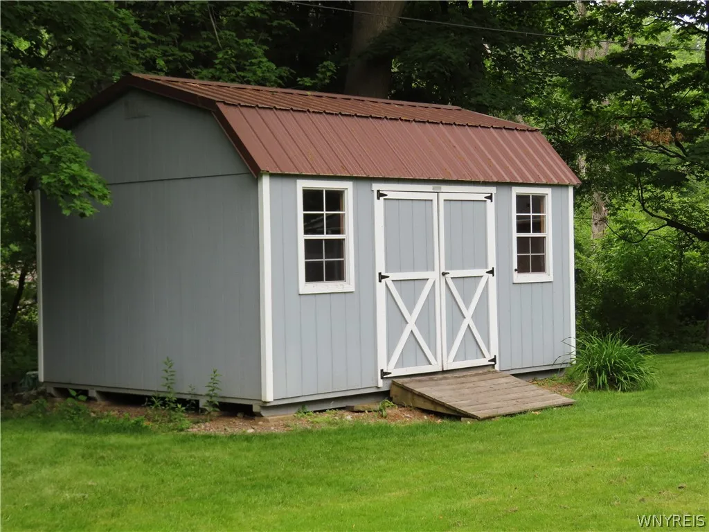 Shed