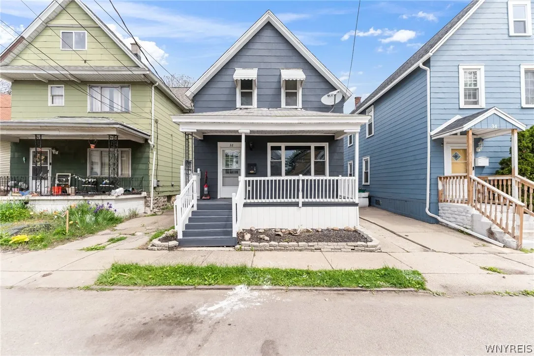 32 Clifford Street, Buffalo, New York 14210, Buffalo, New York 14210, 5 Bedrooms Bedrooms, 8 Rooms Rooms,1 BathroomBathrooms,Residential,Closed,32 Clifford Street, Buffalo, New York 14210,0,B1543663