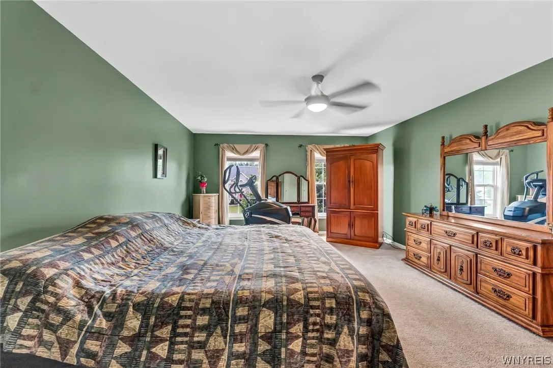 9103 Michael Douglas Drive, Clarence, New York 140, Clarence, New York 14032, 4 Bedrooms Bedrooms, 8 Rooms Rooms,2 BathroomsBathrooms,Residential,Closed,9103 Michael Douglas Drive, Clarence, New York 140,0,B1542950