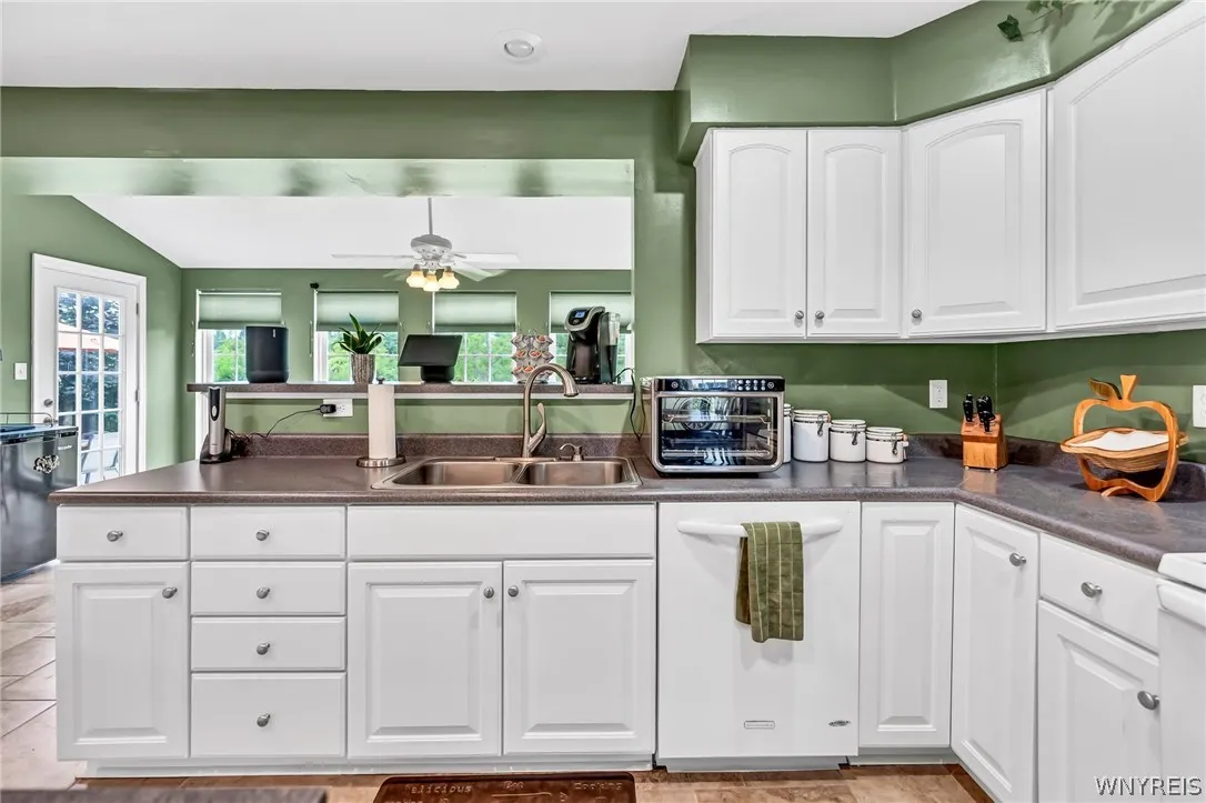 9103 Michael Douglas Drive, Clarence, New York 140, Clarence, New York 14032, 4 Bedrooms Bedrooms, 8 Rooms Rooms,2 BathroomsBathrooms,Residential,Closed,9103 Michael Douglas Drive, Clarence, New York 140,0,B1542950