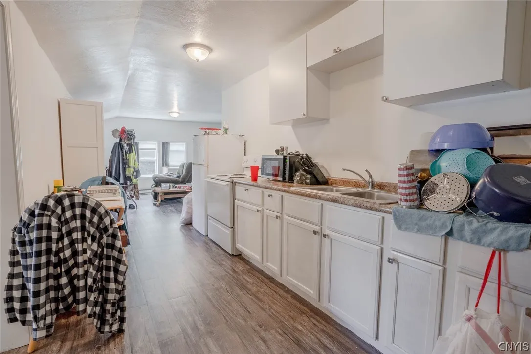 338 Academy Street, Watertown-city, New York 13601, Watertown City, New York 13601, 7 Bedrooms Bedrooms, ,4 BathroomsBathrooms,Residential,Closed,338 Academy Street, Watertown-city, New York 13601,0,S1543131