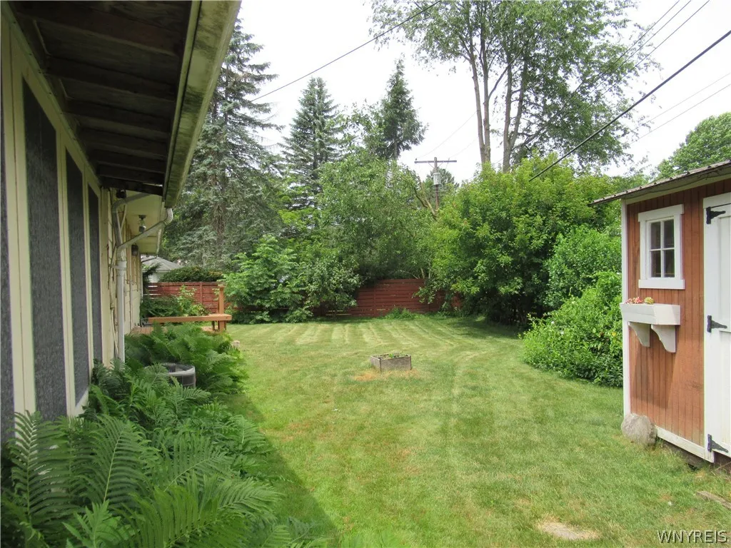 3754 Windover Drive, Hamburg, New York 14075, Hamburg, New York 14075, 3 Bedrooms Bedrooms, 6 Rooms Rooms,2 BathroomsBathrooms,Residential,Closed,3754 Windover Drive, Hamburg, New York 14075,0,B1543418