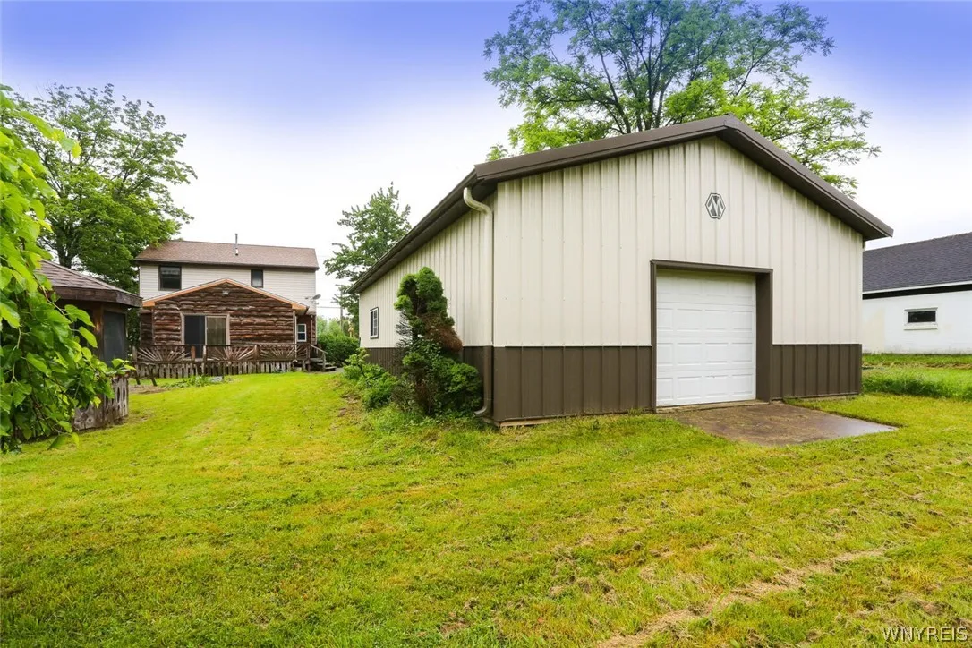 2130 Transit Road, West Seneca, New York 14224, West Seneca, New York 14224, 4 Bedrooms Bedrooms, 11 Rooms Rooms,2 BathroomsBathrooms,Residential,Closed,2130 Transit Road, West Seneca, New York 14224,0,B1543691