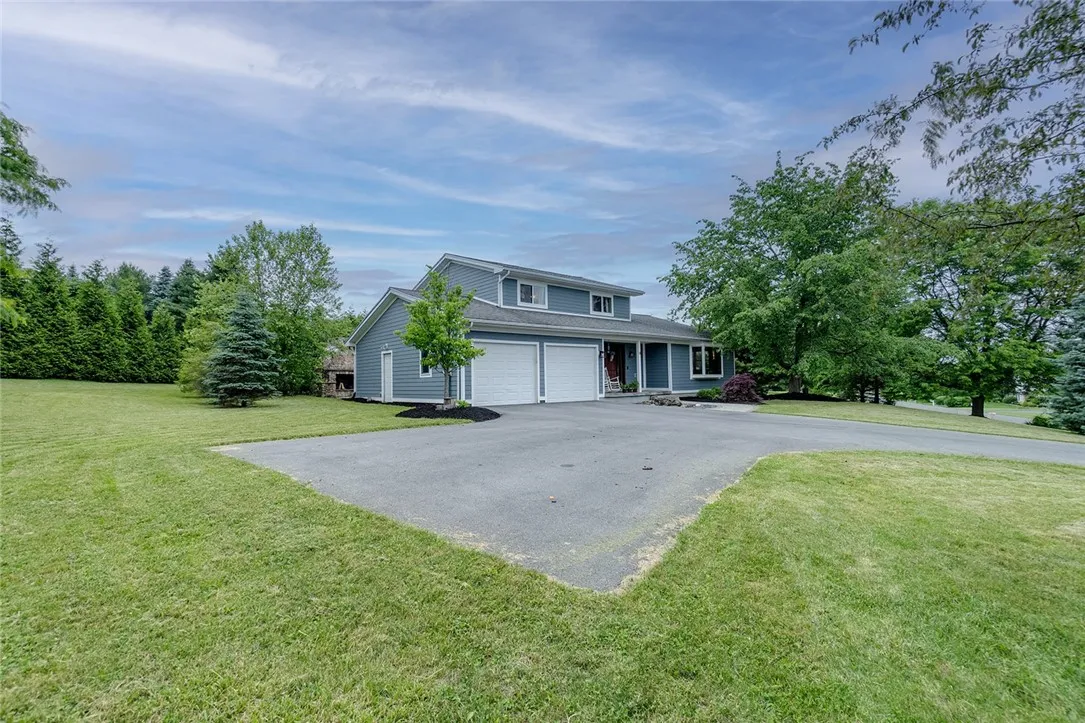 61 Orchard Park Drive, Geneva-town, New York 14456, Geneva Town, New York 14456, 4 Bedrooms Bedrooms, 9 Rooms Rooms,2 BathroomsBathrooms,Residential,Closed,61 Orchard Park Drive, Geneva-town, New York 14456,0,R1544267