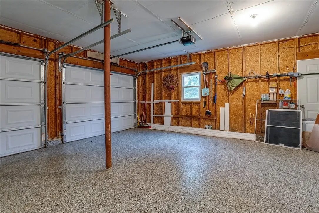 61 Orchard Park Drive, Geneva-town, New York 14456, Geneva Town, New York 14456, 4 Bedrooms Bedrooms, 9 Rooms Rooms,2 BathroomsBathrooms,Residential,Closed,61 Orchard Park Drive, Geneva-town, New York 14456,0,R1544267