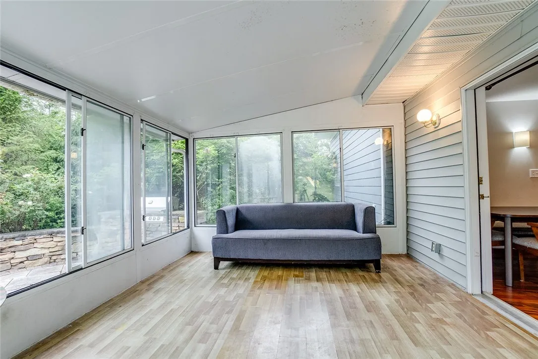 61 Orchard Park Drive, Geneva-town, New York 14456, Geneva Town, New York 14456, 4 Bedrooms Bedrooms, 9 Rooms Rooms,2 BathroomsBathrooms,Residential,Closed,61 Orchard Park Drive, Geneva-town, New York 14456,0,R1544267