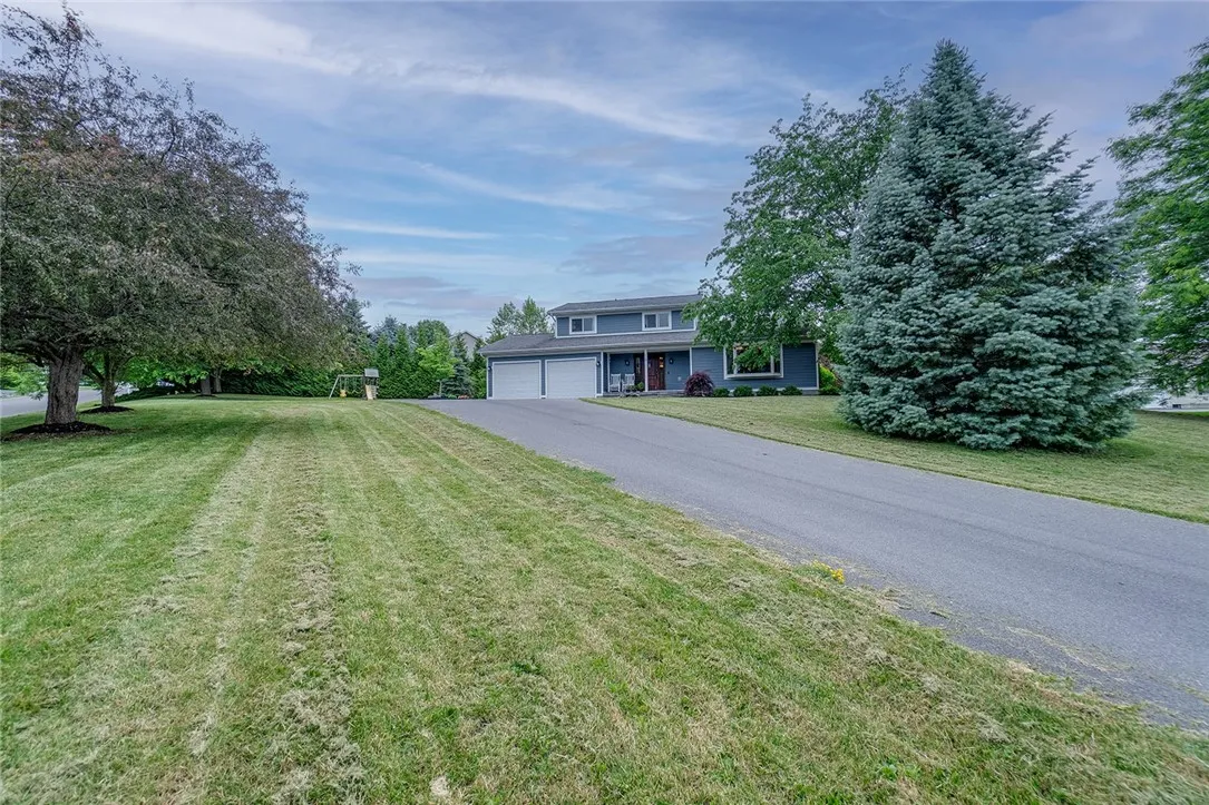 61 Orchard Park Drive, Geneva-town, New York 14456, Geneva Town, New York 14456, 4 Bedrooms Bedrooms, 9 Rooms Rooms,2 BathroomsBathrooms,Residential,Closed,61 Orchard Park Drive, Geneva-town, New York 14456,0,R1544267