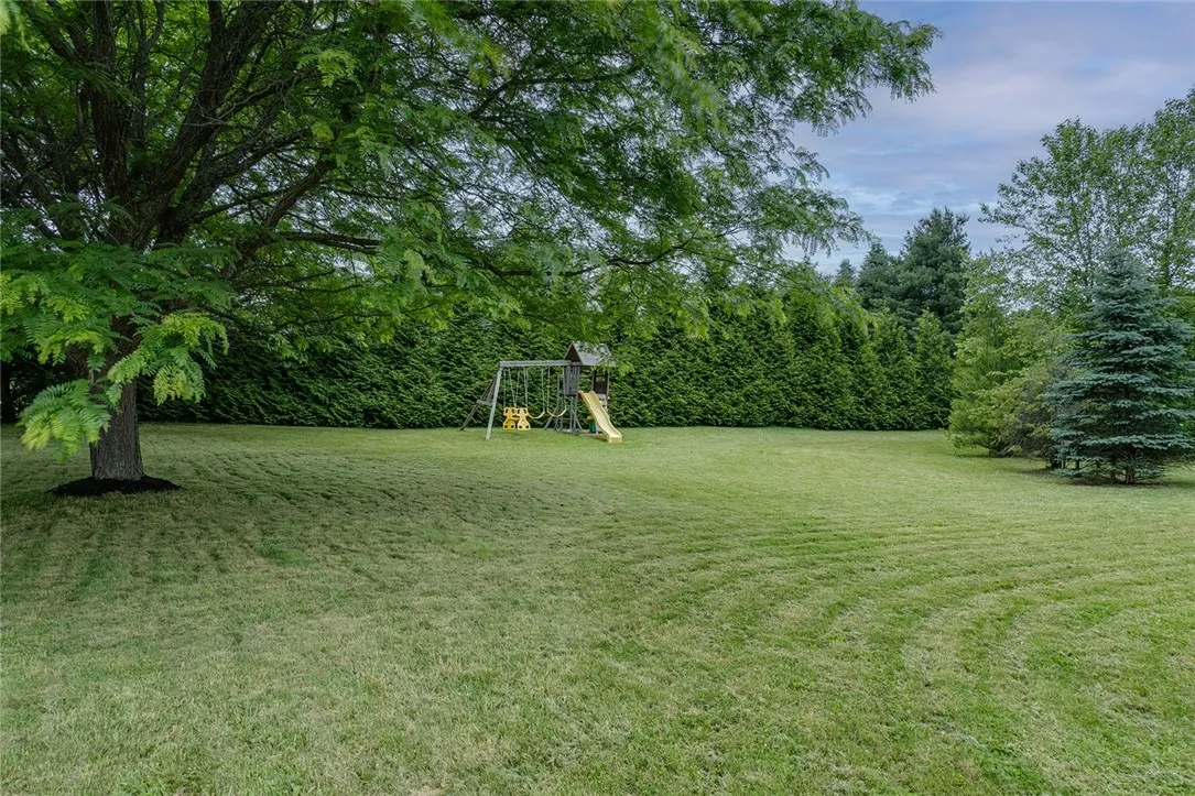 61 Orchard Park Drive, Geneva-town, New York 14456, Geneva Town, New York 14456, 4 Bedrooms Bedrooms, 9 Rooms Rooms,2 BathroomsBathrooms,Residential,Closed,61 Orchard Park Drive, Geneva-town, New York 14456,0,R1544267