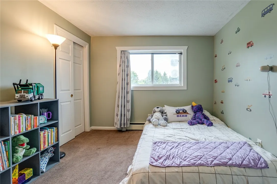 61 Orchard Park Drive, Geneva-town, New York 14456, Geneva Town, New York 14456, 4 Bedrooms Bedrooms, 9 Rooms Rooms,2 BathroomsBathrooms,Residential,Closed,61 Orchard Park Drive, Geneva-town, New York 14456,0,R1544267