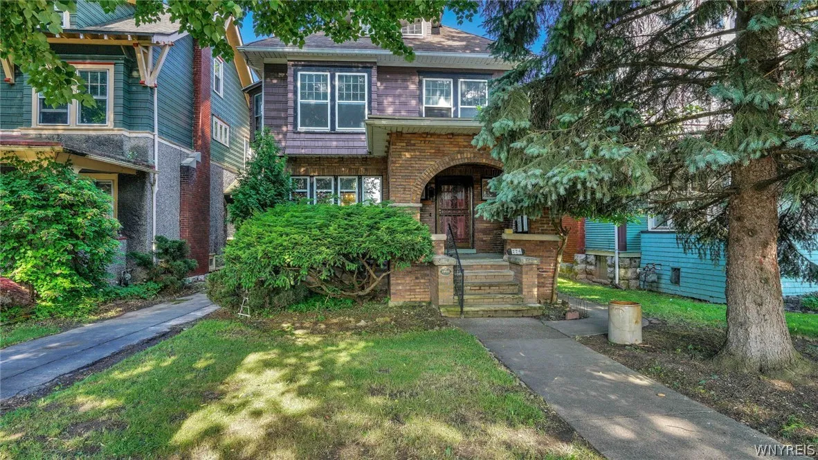 276 Woodward Avenue, Buffalo, New York 14214, Buffalo, New York 14214, 4 Bedrooms Bedrooms, 10 Rooms Rooms,1 BathroomBathrooms,Residential,Closed,276 Woodward Avenue, Buffalo, New York 14214,0,B1545314