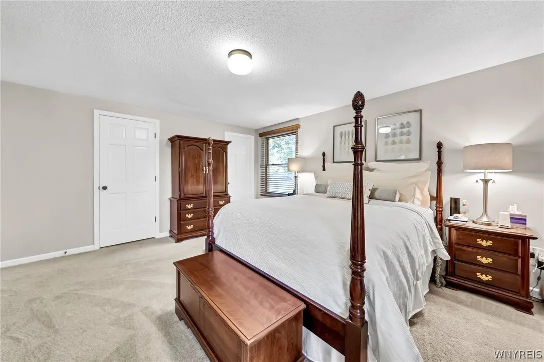 10 Scattertree Lane, Orchard Park, New York 14127, Orchard Park, New York 14127, 4 Bedrooms Bedrooms, 8 Rooms Rooms,2 BathroomsBathrooms,Residential,Closed,10 Scattertree Lane, Orchard Park, New York 14127,0,B1545468