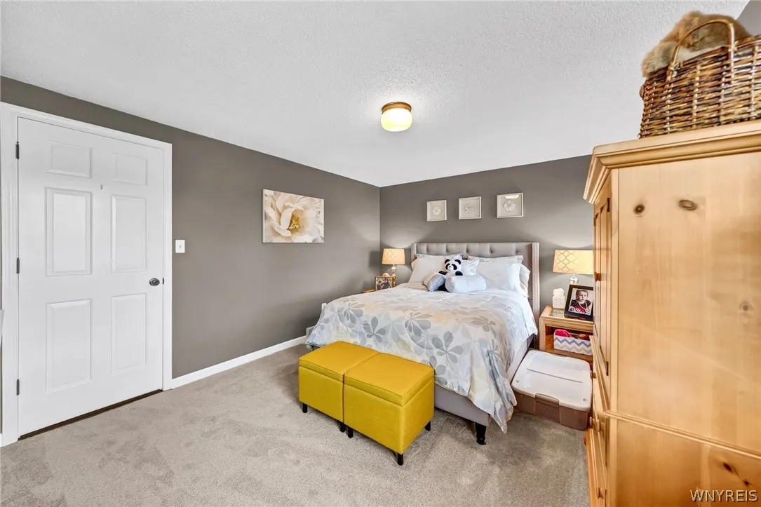 10 Scattertree Lane, Orchard Park, New York 14127, Orchard Park, New York 14127, 4 Bedrooms Bedrooms, 8 Rooms Rooms,2 BathroomsBathrooms,Residential,Closed,10 Scattertree Lane, Orchard Park, New York 14127,0,B1545468
