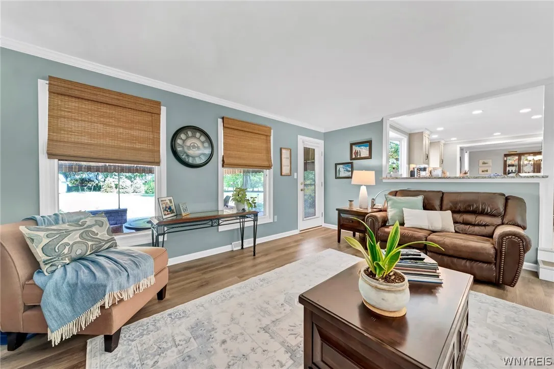 10 Scattertree Lane, Orchard Park, New York 14127, Orchard Park, New York 14127, 4 Bedrooms Bedrooms, 8 Rooms Rooms,2 BathroomsBathrooms,Residential,Closed,10 Scattertree Lane, Orchard Park, New York 14127,0,B1545468