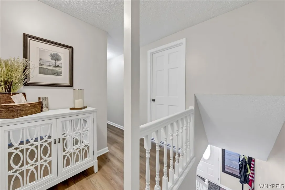 10 Scattertree Lane, Orchard Park, New York 14127, Orchard Park, New York 14127, 4 Bedrooms Bedrooms, 8 Rooms Rooms,2 BathroomsBathrooms,Residential,Closed,10 Scattertree Lane, Orchard Park, New York 14127,0,B1545468