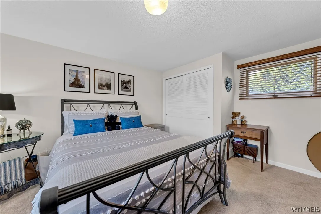 10 Scattertree Lane, Orchard Park, New York 14127, Orchard Park, New York 14127, 4 Bedrooms Bedrooms, 8 Rooms Rooms,2 BathroomsBathrooms,Residential,Closed,10 Scattertree Lane, Orchard Park, New York 14127,0,B1545468
