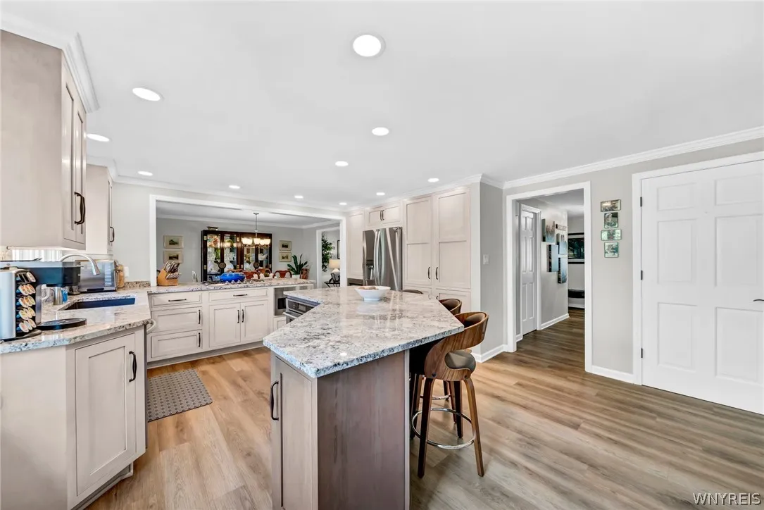 10 Scattertree Lane, Orchard Park, New York 14127, Orchard Park, New York 14127, 4 Bedrooms Bedrooms, 8 Rooms Rooms,2 BathroomsBathrooms,Residential,Closed,10 Scattertree Lane, Orchard Park, New York 14127,0,B1545468